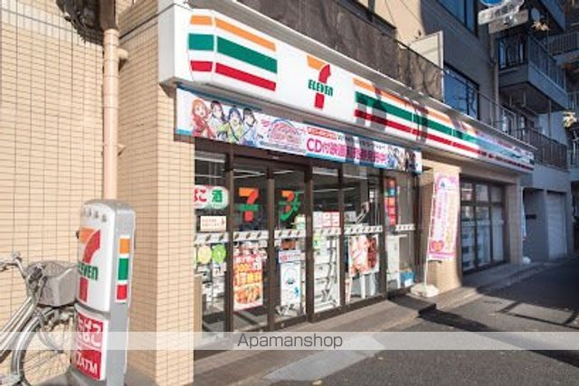 コンビニ　セブン－イレブン文京関口１丁目店（コンビニ）まで600m