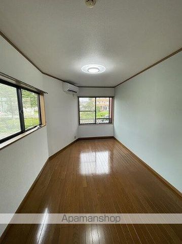 310ハイツの居間写真
