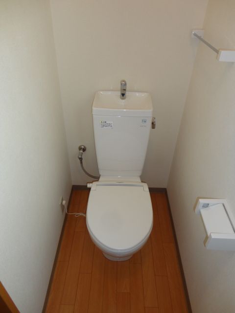 トイレ　トイレ