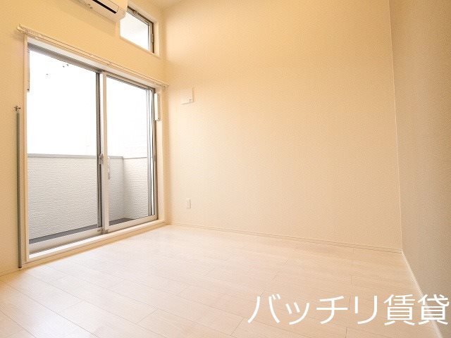 バルコニー　同型タイプの為、現状を優先致します。