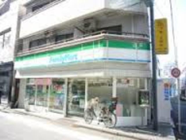 コンビニ　ファミリーマート渋谷神山町店（コンビニ）まで577m