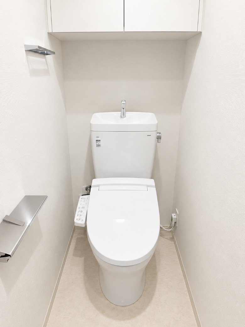 東京メトロ銀座線 稲荷町駅 徒歩5分 9階建 築6年のトイレ写真