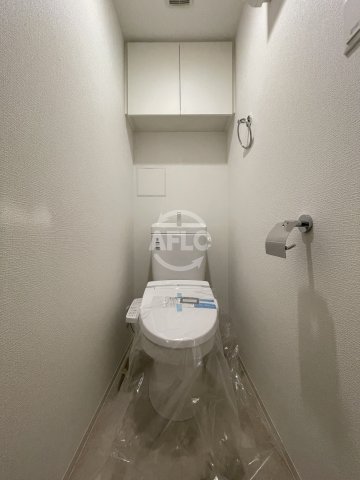 地下鉄御堂筋線 なんば駅 徒歩5分 15階建 築3年のトイレ写真