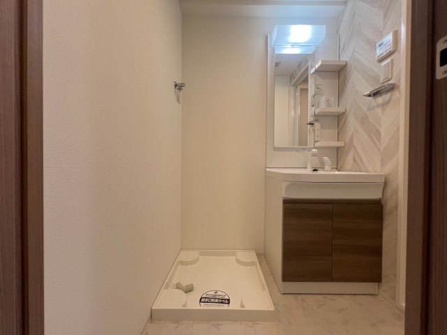 洗面設備　脱衣スペースもあります