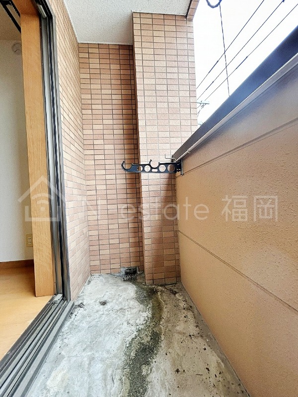 地下鉄空港線 西新駅 徒歩8分 3階建 築20年の内装写真