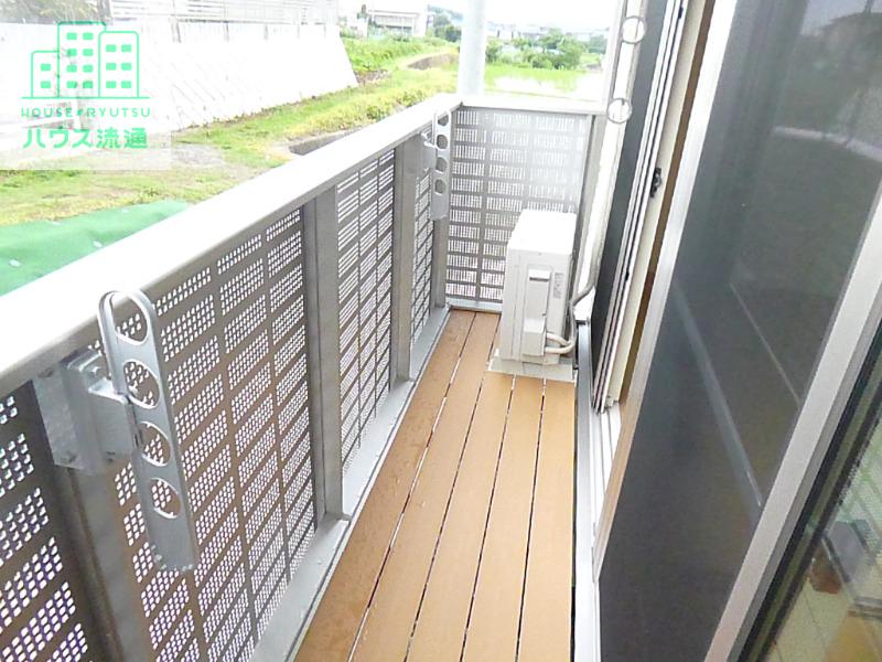 バルコニー　※別号室の写真になります※