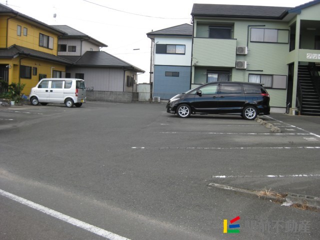 駐車場　駐車場の様子です