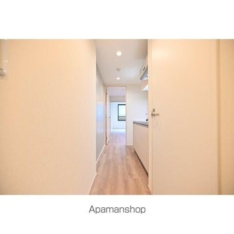 アバンティア西新宿Iの玄関写真