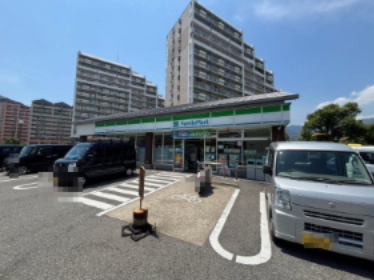 コンビニ　ファミリーマート 新在家南町一丁目店（コンビニ）まで487m