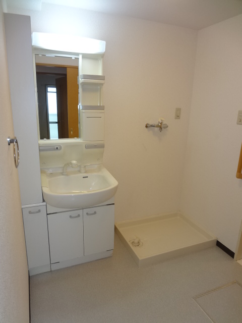 洗面設備　洗面台シャンプードレッサー・洗濯機置場