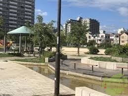 【神戸市長田区大橋町のマンションの公園】