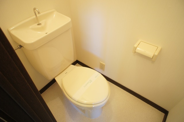 トイレ　図面と現状に相違がある場合には現状を優先