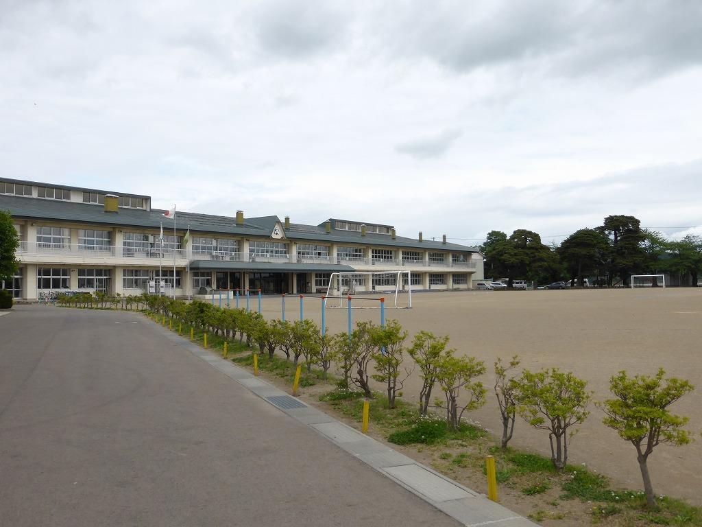 【ｇｒａｎｄ　ｐａｒａｃｅ桜町の小学校】