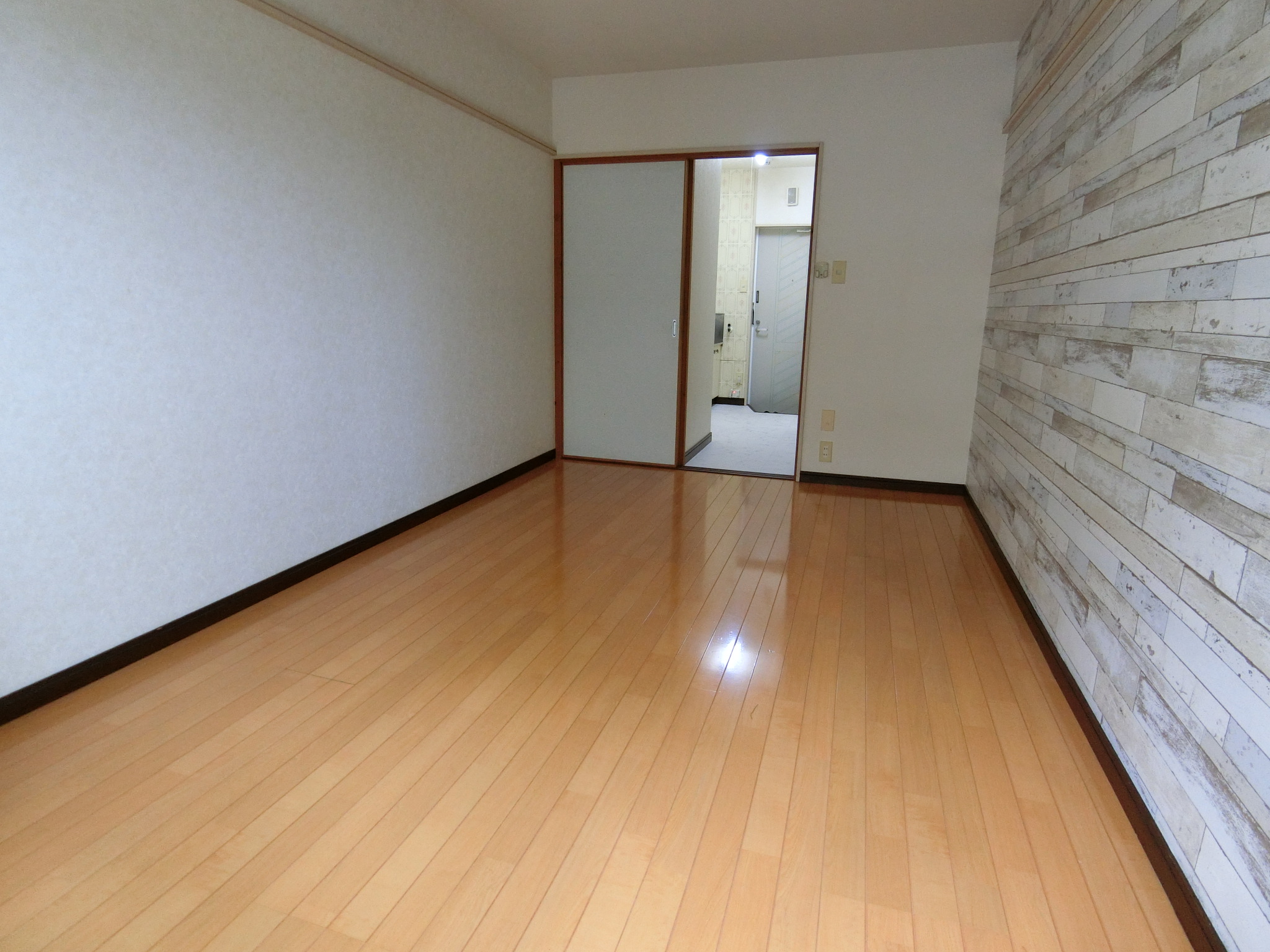 居室・リビング　壁紙がオシャレ♪