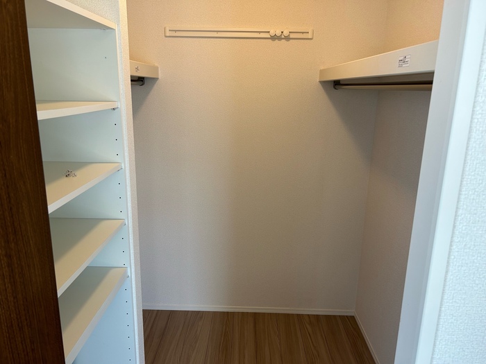 収納　ウォークインクローゼット
