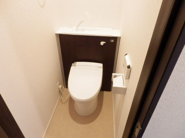【Ｔｅｒｒａｃｅ　Ｈｏｕｓｅ薫のトイレ】