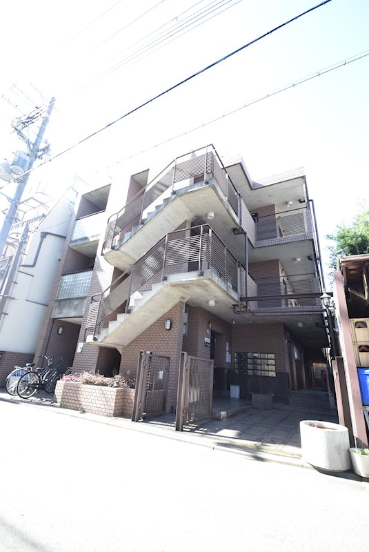 京都市上京区讃州寺町のマンションの建物外観