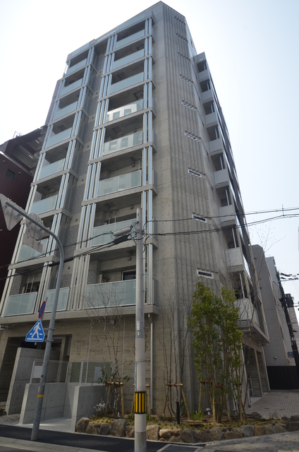 神戸市中央区古湊通のマンションの建物外観