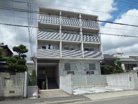 名古屋市昭和区台町のマンションの建物外観