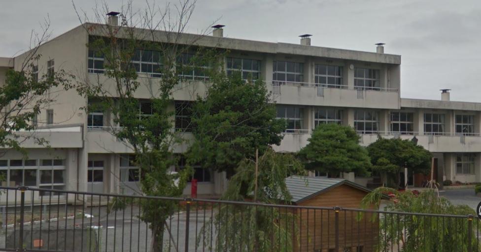 【グリーンハイツの小学校】