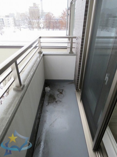 【札幌市西区二十四軒一条のマンションのバルコニー】