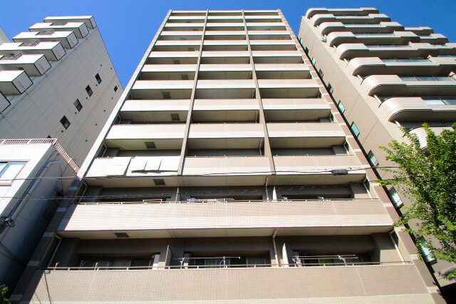 墨田区江東橋のマンションの建物外観