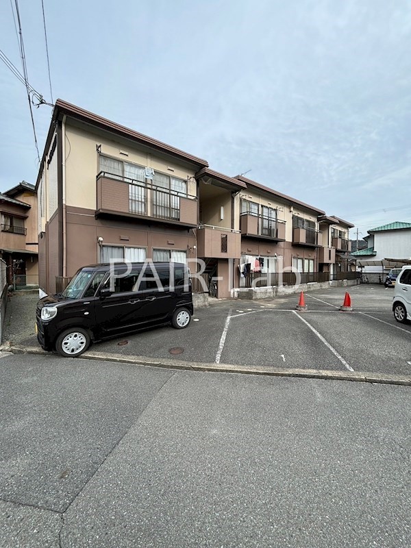 姫路市御国野町国分寺のアパートの建物外観