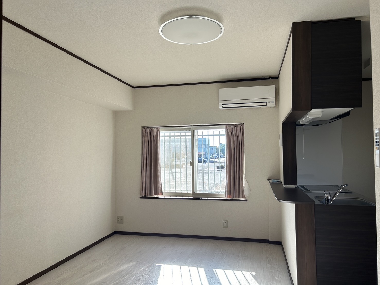 居室・リビング　（参考）他室の写真を使用しています。現況優先となります。