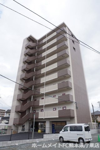 【熊本市中央区保田窪のマンションの建物外観】