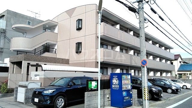 名古屋市天白区天白町大字八事のマンションの建物外観