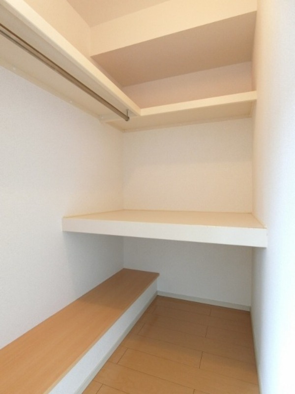 収納　図面と現状に相違がある場合には現状を優先