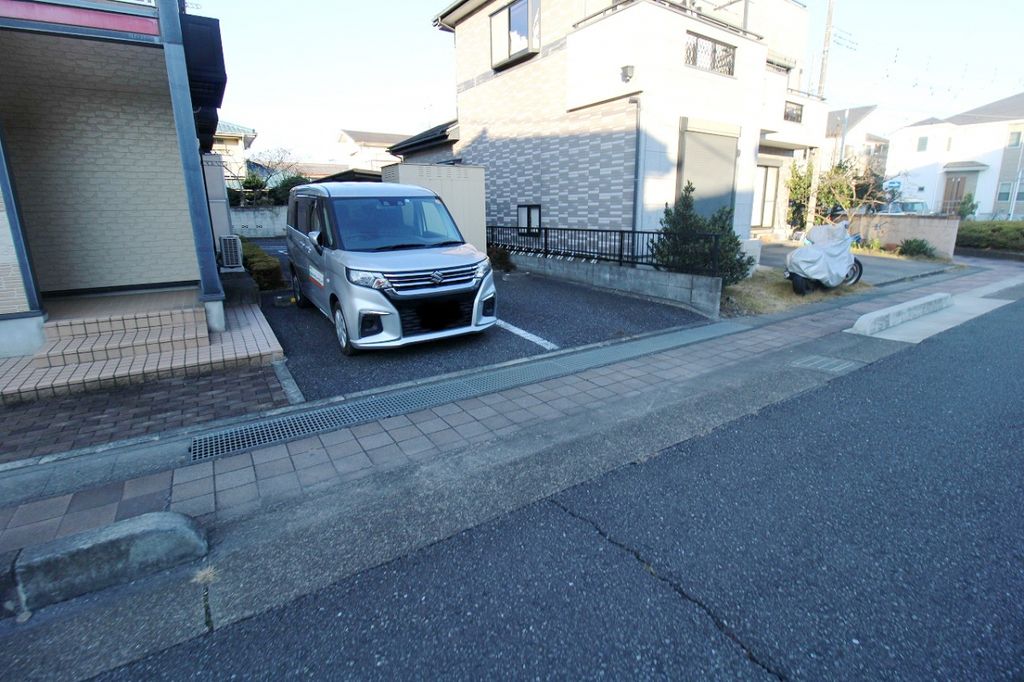 駐車場　駐車場