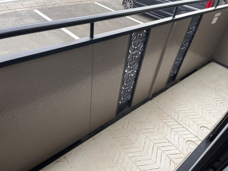 バルコニー　図面と現状に相違がある場合には現状を優先