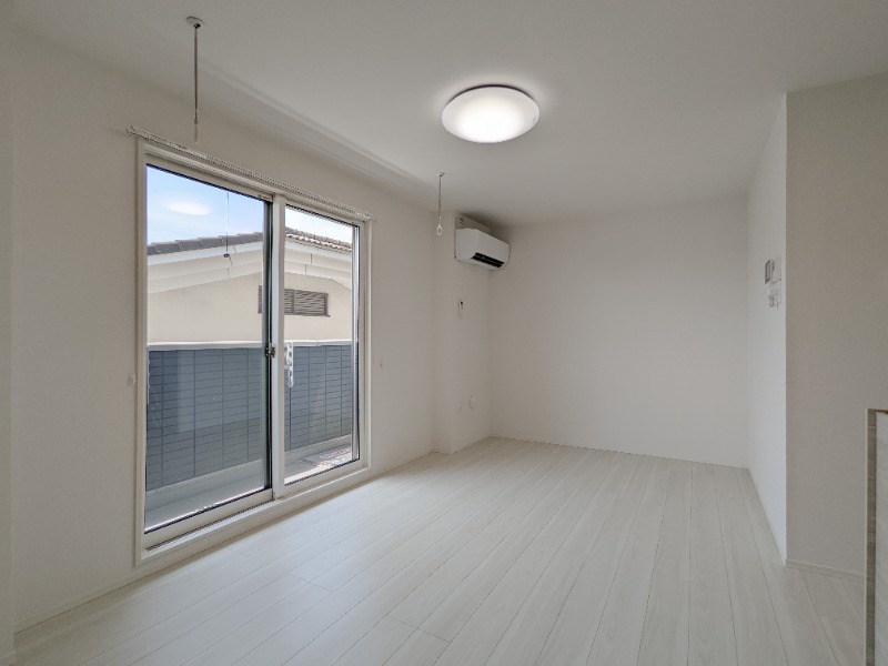 居室・リビング　図面と現状に相違がある場合には現状を優先