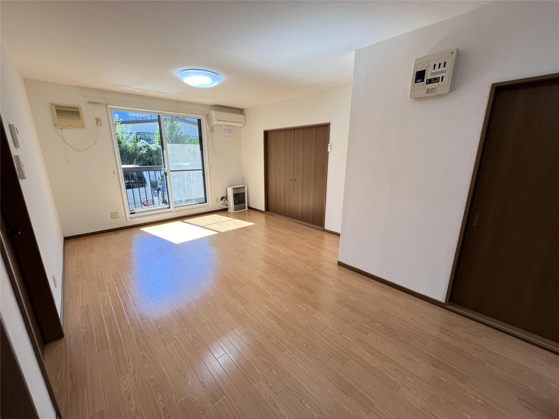 居室・リビング　リビング