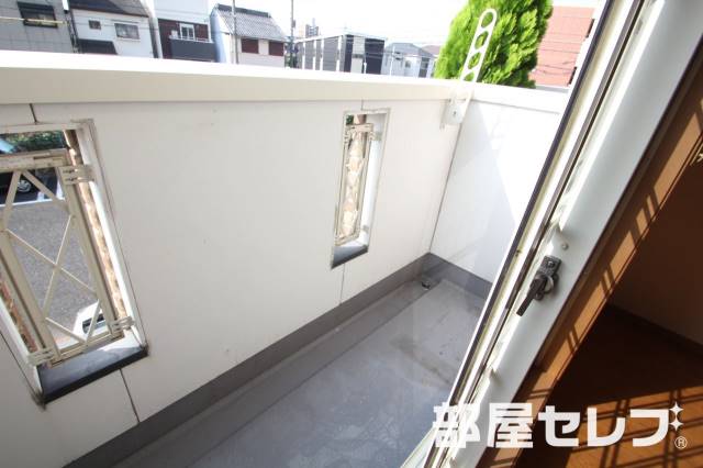 バルコニー　１０２号室内装写真参照