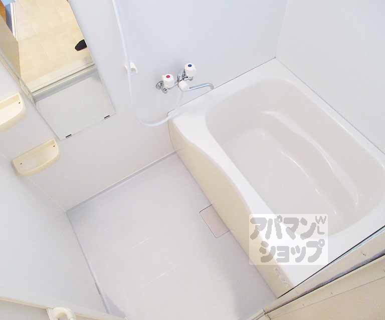 バス・シャワールーム　とっても綺麗なお風呂です