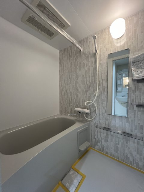 バス・シャワールーム　同物件別号室の写真です。