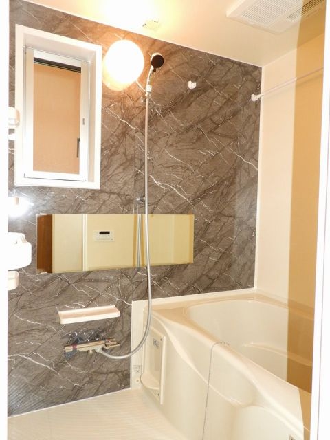 バス・シャワールーム