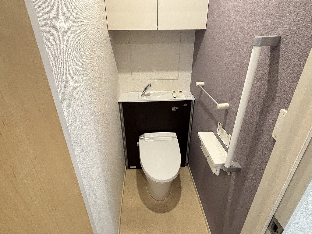 トイレ　嬉しいウォシュレット完備