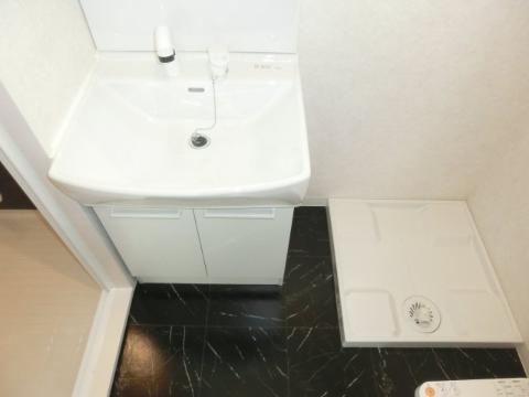 サンクラッソ茨木駅前　その他設備　洗濯パン