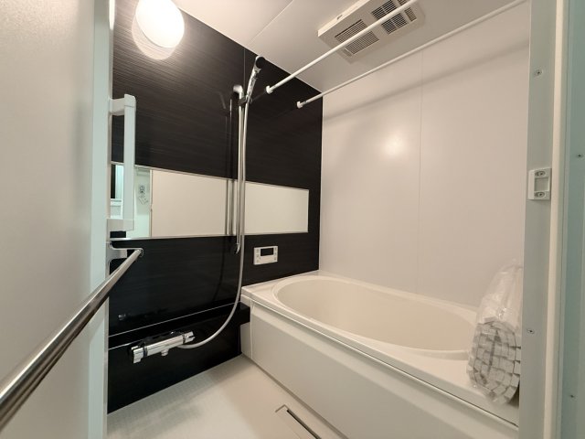 バス・シャワールーム　同物件別号室の写真です。