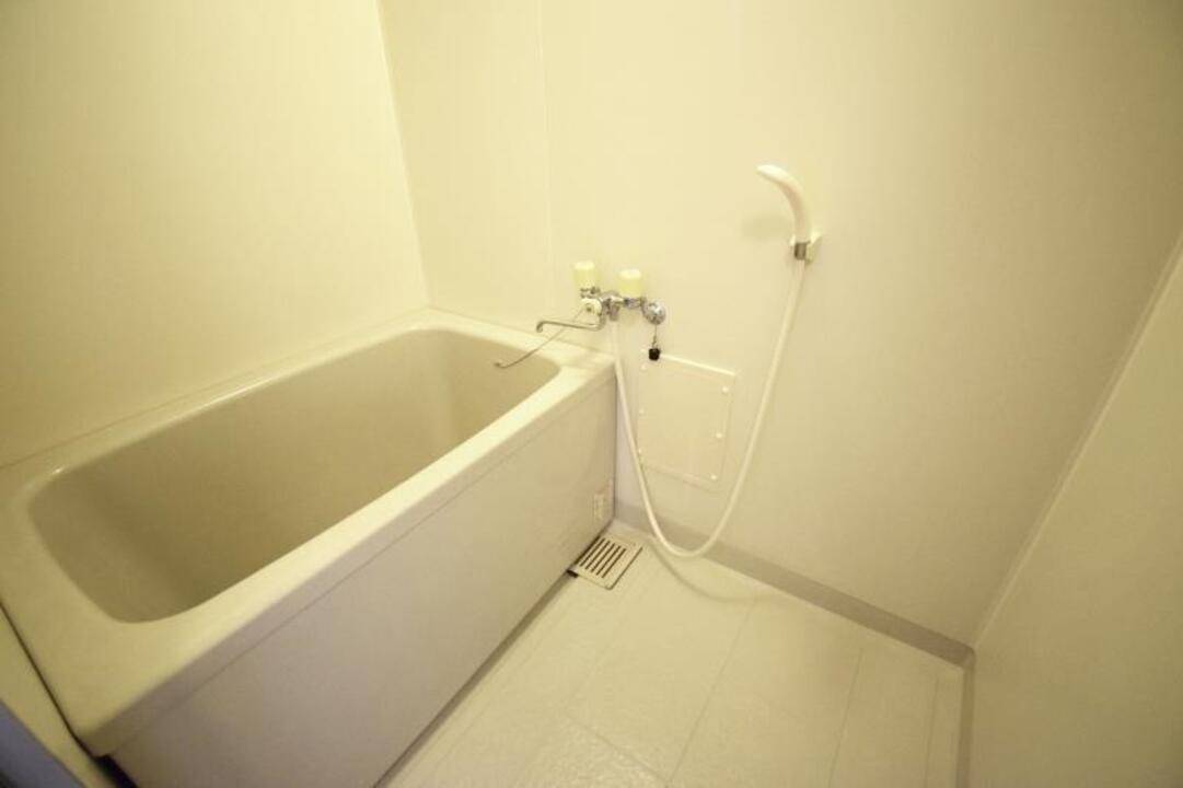 バス・シャワールーム　浴室