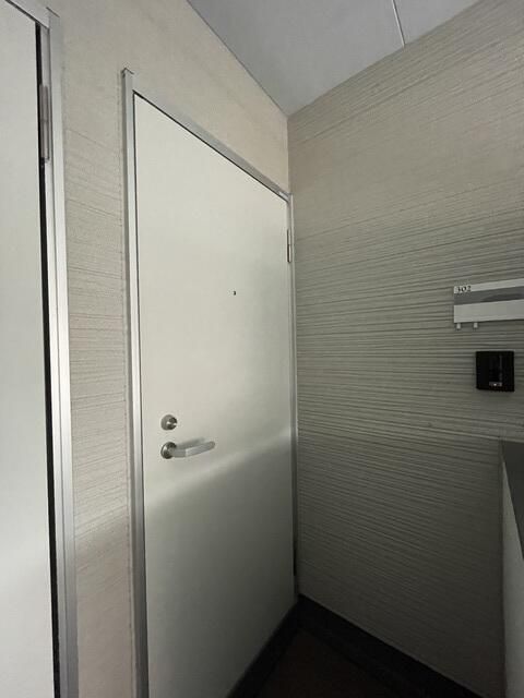 玄関　すっきりシンプルな玄関スペースです！