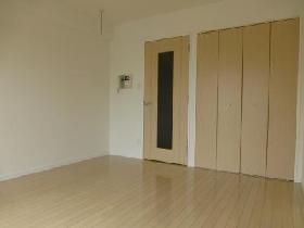 居室・リビング　別号室参考写真