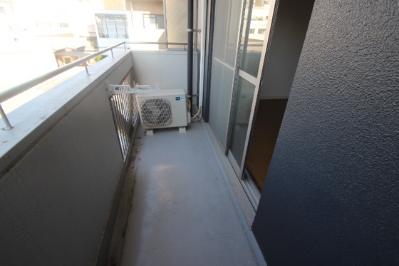 バルコニー　※別号室の写真です
