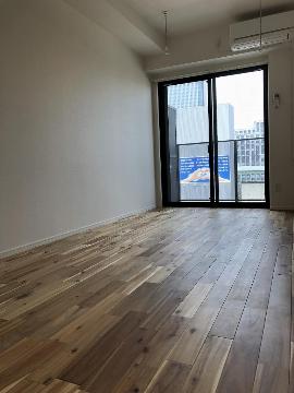 居室・リビング　室内