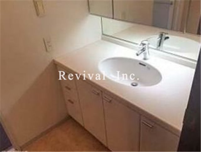 洗面設備　身だしなみに欠かせない化粧台