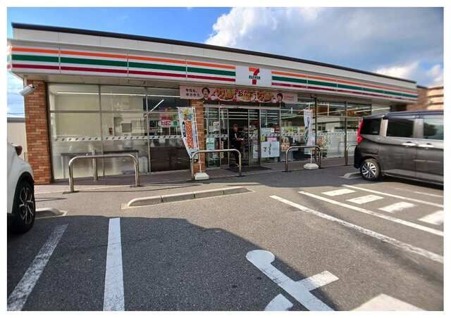 コンビニ　セブンイレブン古賀市天神店（コンビニ）まで370m