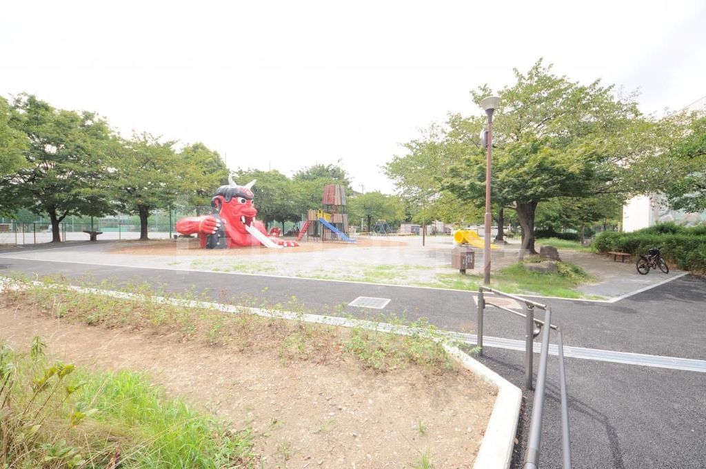 公園　舎人いきいき公園（公園）まで620m